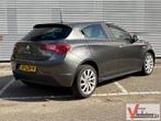 Alfa Romeo Giulietta 1.4 T Distinctive | Climate | Cruise |, Auto's, Alfa Romeo, Zwart, Bedrijf, Zilver of Grijs, Start-stop-systeem