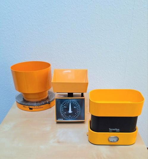 3 gele vintage retro keukenweegschalen, Verzamelen, Retro, Huis en Inrichting, Ophalen of Verzenden