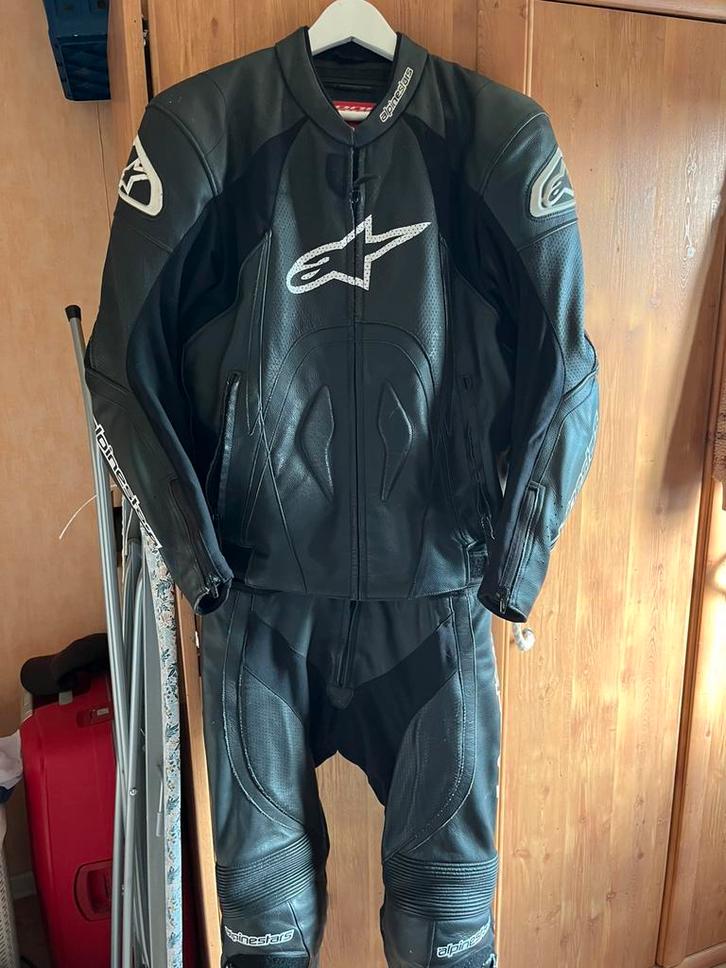 Alpinestars leren 2-delig motorpak maat 52 (EU) / 42 (US), Motoren, Kleding | Motorkleding, Motorcrosskleding, Tweedehands, Ophalen