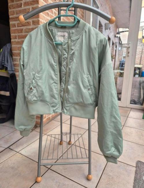 Prachtige lichtgroene moderne dames jas van Only maat M, Kleding | Heren, Jassen | Zomer, Zo goed als nieuw, Maat 48/50 (M), Ophalen of Verzenden
