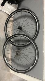 Shimano RS500 wielset (velgrem) + cassette + nieuwe banden, Enlèvement, Comme neuf