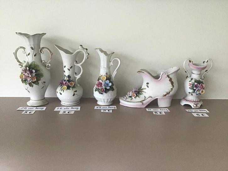 5 mooie bloemenvaasjes in porselein aan 5 euro, Antiek en Kunst, Antiek | Porselein, Ophalen of Verzenden