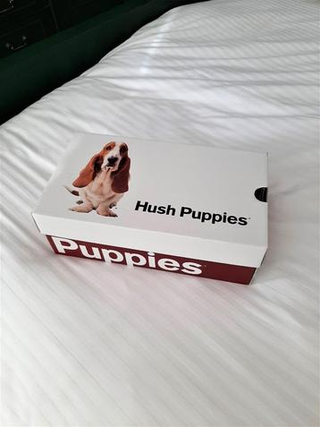 HERENSCHOENEN "HUSH PUPPIES" beschikbaar voor biedingen