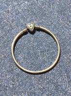 Pandora armband Heeft hart sluiting met steentjes, Ophalen, Gebruikt, Zilver, Zilver