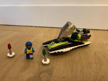 Lego raceboot 60114 beschikbaar voor biedingen