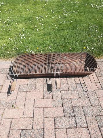 barbecue grand volume en acier beschikbaar voor biedingen