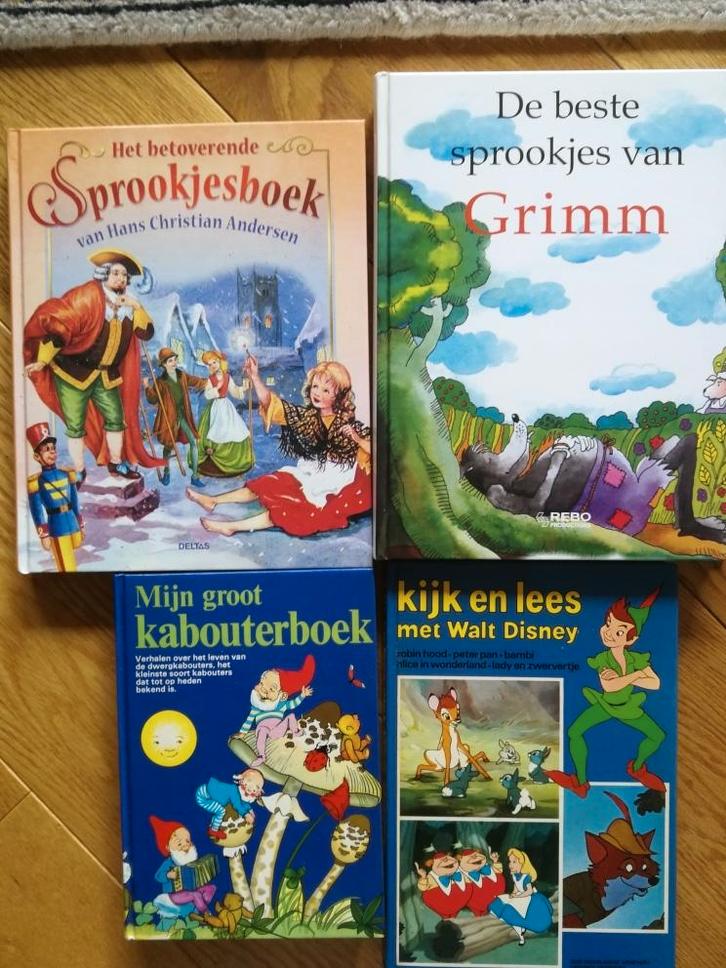 4 dikkere sprookjesboeken - Prijs = voor 4 samen - NL, Boeken, Kinderboeken | Jeugd | onder 10 jaar, Zo goed als nieuw, Sprookjes