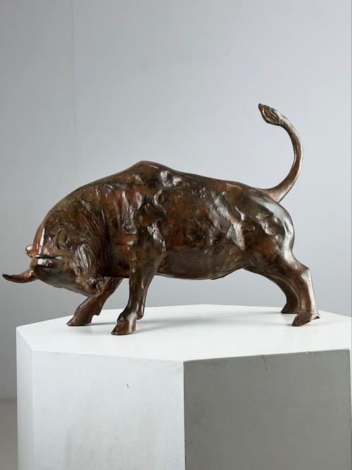 Brons beeld stier Pierre Chenet, Antiek en Kunst, Kunst | Beelden en Houtsnijwerken, Ophalen of Verzenden