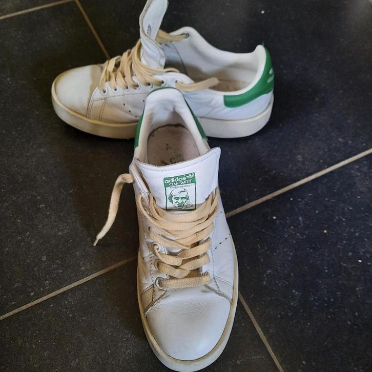 Stan Smith sneakers . In heel goede staat ! Maat 40 3/4 - 41, Sport en Fitness, Tennis, Zo goed als nieuw, Schoenen, Adidas, Ophalen of Verzenden