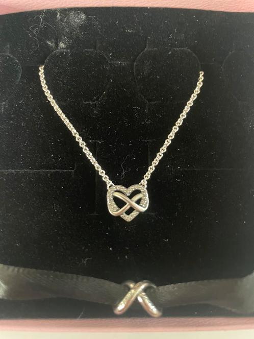 Pandora infinity halsketting en bedel., Handtassen en Accessoires, Kettingen, Nieuw, Zilver, Zilver, Verstelbaar, Ophalen of Verzenden