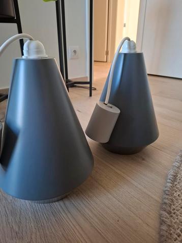 2 lampenkappen beschikbaar voor biedingen