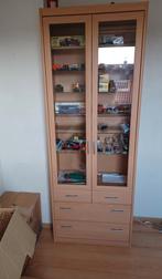 Vitrinekast met 4 lades hoogte 1m95, breedte 72cm, diep 35cm, Ophalen, Gebruikt