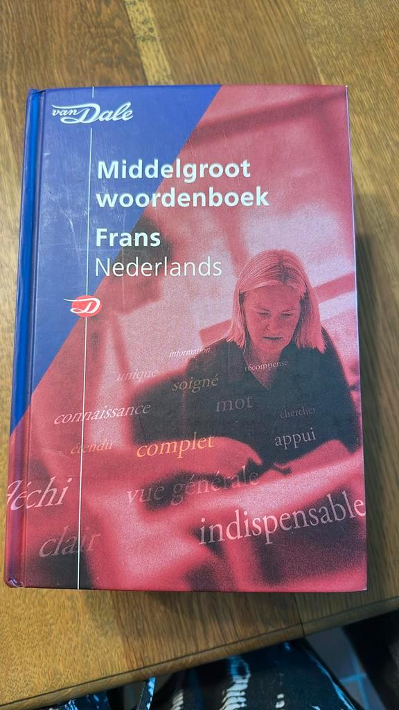 Van Dale Middelgroot woordenboek Frans-Nl en Nl-Frans, Boeken, Woordenboeken, Zo goed als nieuw, Frans, Van Dale, Ophalen of Verzenden