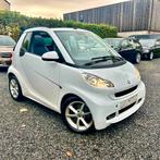 SMART FORTWO CABRIO 0.8 CDI Diesel 40.kw. Boîte Auto. EU5 AC, Auto's, Smart, Automaat, Euro 5, Achterwielaandrijving, Zwart