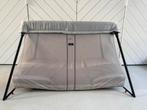 Li bebe pliable BABY BJORN + matelas, Enlèvement, Comme neuf, Lit de voyage