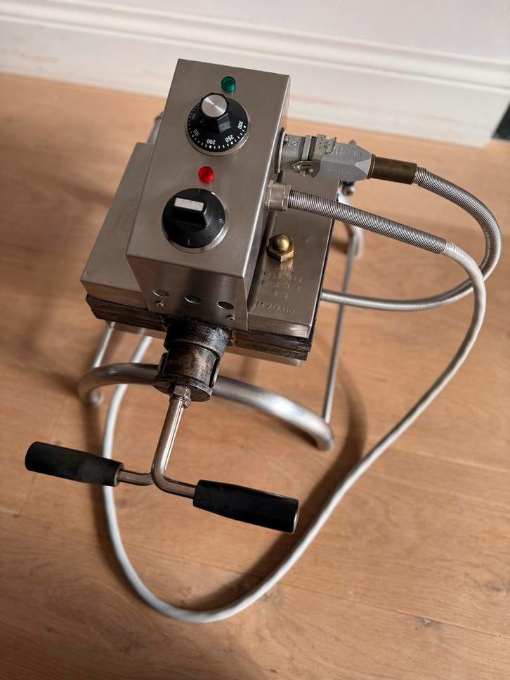 HVD wafelijzer A26, Zakelijke goederen, Horeca | Keukenapparatuur, Reinigen, Ophalen