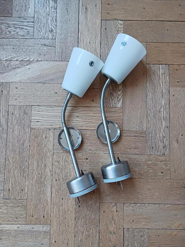 2 jolies appliques murales, Maison & Meubles, Lampes | Appliques, Utilisé, Verre, Métal, Enlèvement