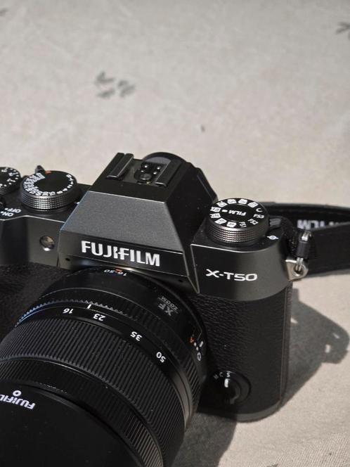 Fujifilm X-T50 charcoal silver + XF 16-50mm (6 maand oud), Audio, Tv en Foto, Fotocamera's Digitaal, Zo goed als nieuw, Spiegelreflex