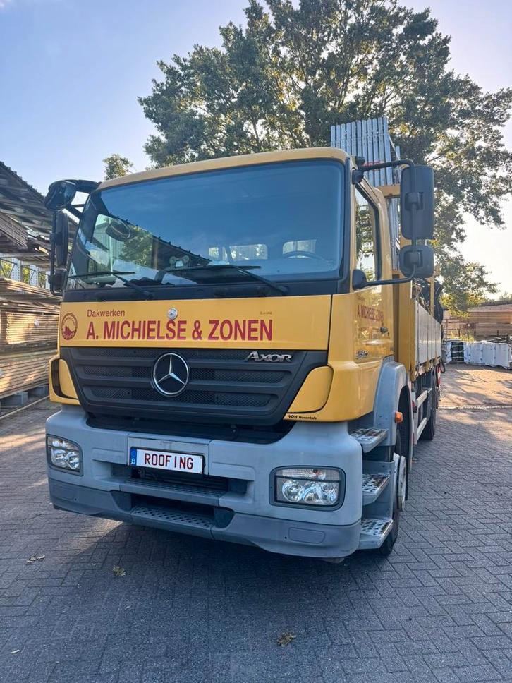 Effer roofcrane 305, Auto's, Vrachtwagens, Particulier, 4x4, Mercedes-Benz, Diesel, Euro 5, 2 deurs, Handgeschakeld, Overige kleuren
