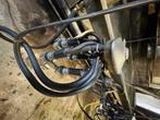 Melkinstallatie visgraat 2 keer 4 delaval, Geslacht onbekend, 7 tot 10 jaar