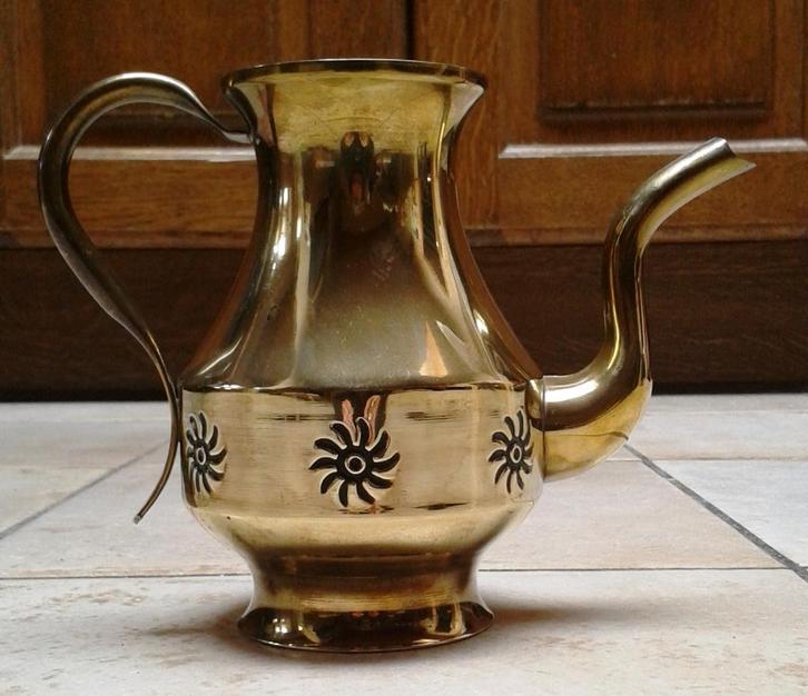 Schenkkan geel koper, messing, Antiek en Kunst, Antiek | Brons en Koper, Koper, Ophalen of Verzenden