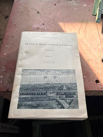 Oorlogsboek beschikbaar voor biedingen