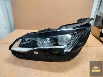 Peugeot 3008 5008 II Lift volledig Led links beschikbaar voor biedingen