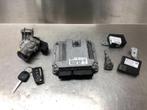 COMPUTER CONTACTSLOT Toyota Auris (E18) (896610ZG30), Auto-onderdelen, Gebruikt, Toyota