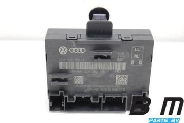 Portierregelappa. achterzijde Audi A6 4G Avant FL 4G8959795H beschikbaar voor biedingen
