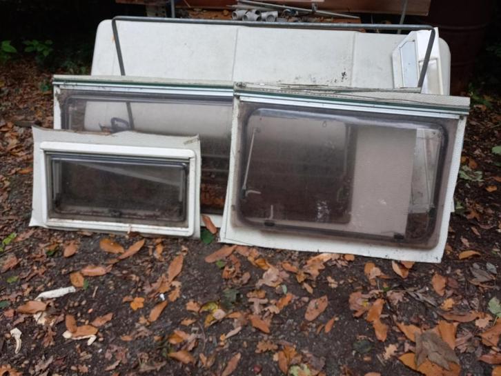 3 Caravan vensters met kip functie, Caravans en Kamperen, Overige Caravans en Kamperen, Gebruikt, Ophalen