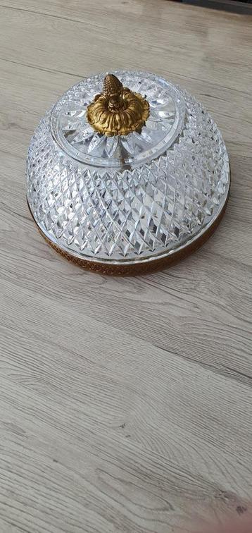 Plafond lamp beschikbaar voor biedingen