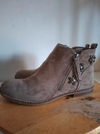 Graceland taupe suède enkellaarsjes met bloemendetails, Comme neuf, Brun, Envoi, Boots et Botinnes