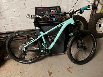 Kona Big Honzo DL, VTT semi-rigide, Enlèvement