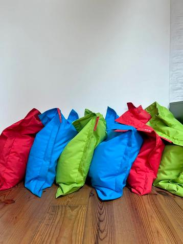6 zitzakken Sitbox, cosy en kleurrijk, jeugd- of kinderkamer beschikbaar voor biedingen