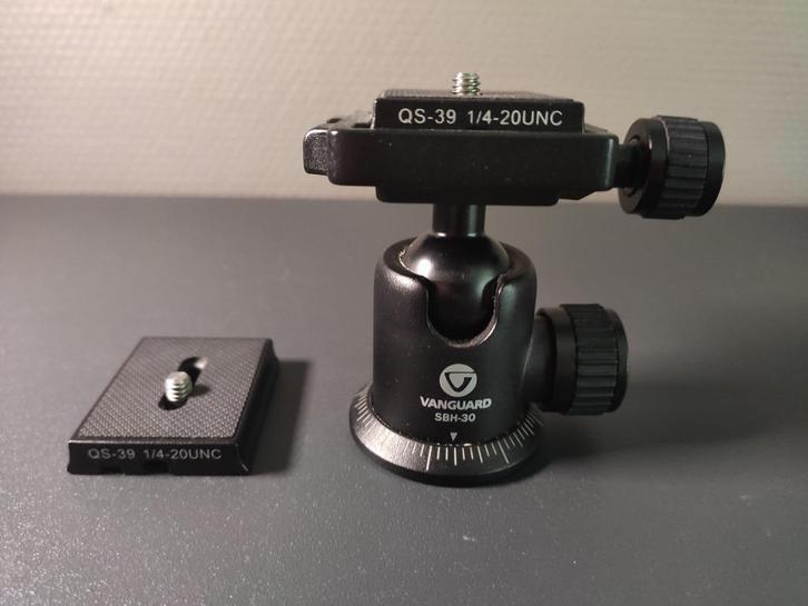 ROTULE VANGUARD SBH-30 (pour appareil photo), TV, Hi-fi & Vidéo, Photo | Trépieds & Rotules, Comme neuf, Rotule, Enlèvement ou Envoi
