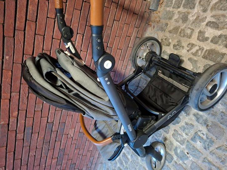 Mutsy Evo, Enfants & Bébés, Buggys, Maxi-Cosi, Protection de pluie, Couverture pieds, Enlèvement