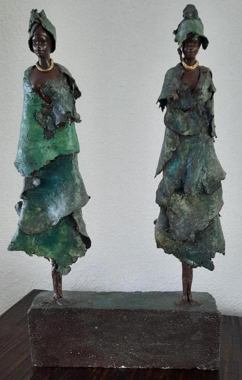 2 Afrikaanse vrouwenbeelden powertex, Antiek en Kunst, Kunst | Beelden en Houtsnijwerken, Ophalen of Verzenden