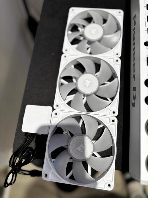 3 ventilateur corsair rx120 + controller icue, Computers en Software, Computerkoelers, Zo goed als nieuw, Ophalen