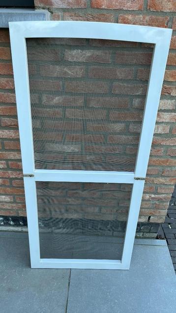 Horretje vliegenraam 56x123 beschikbaar voor biedingen