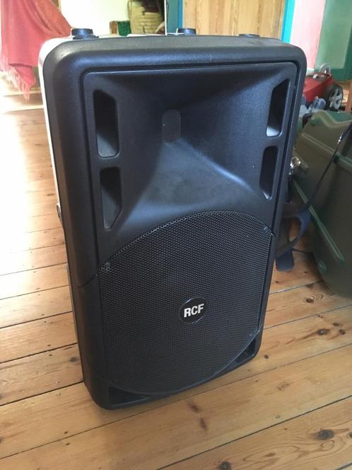 Enceinte active speaker Rcf Art-312a POUR PIECES, Musique & Instruments, Amplis | Clavier, Moniteur & Sono, Utilisé, Sono, Moins de 500 watts