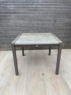 Tuintafel, Ophalen