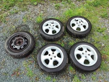 Opel Corsa B velgen met banden beschikbaar voor biedingen