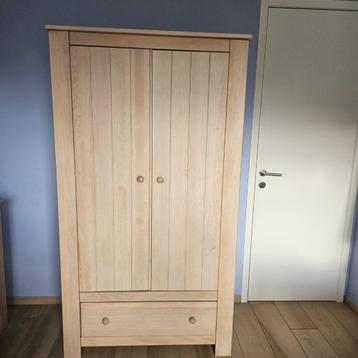 Kast en commode Pericles - meegroeikamer beschikbaar voor biedingen