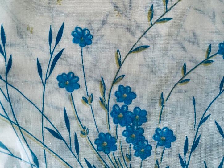 🍄 Tafelkleed .Nog NIEUW. ( 86 x 86 cm ) Retro / Vintage, Huis en Inrichting, Tafelkleden, Nieuw, Vierkant, Ophalen of Verzenden