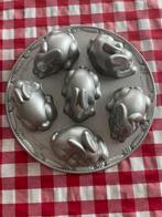 Bakvorm 6 konijntjes Nordic Ware, Ophalen of Verzenden, Zo goed als nieuw, Bakvorm