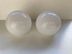 2 sphères Art Déco en verre blanc pour suspension, Maison & Meubles, Lampes | Suspensions, Comme neuf, Art deco, Enlèvement, Moins de 50 cm