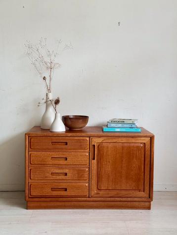 Vintage Deens midcentury teak ladekastje jaren 60 beschikbaar voor biedingen