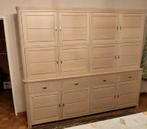 Buffet, bois plein, en très bon état. 254 x 50 x 213, Maison & Meubles, Armoires | Buffets, Avec tiroir(s), 200 cm ou plus, Comme neuf