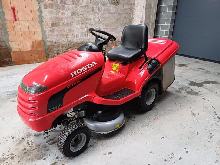Honda 2315 tweecilinder, Tuin en Terras, Zitmaaiers, Gebruikt, 90 tot 120 cm, Elektrische starter, Opvangzak, Versnellingen, Ophalen of Verzenden