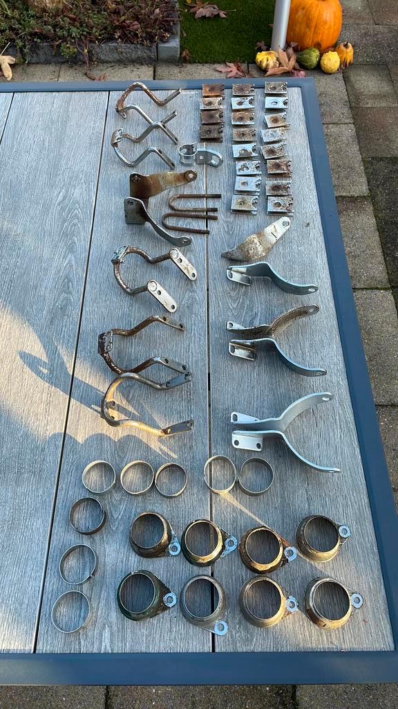 Diverse koplamp en teller beugels voor Honda Novio en Amigo, Fietsen en Brommers, Brommeronderdelen | Oldtimers, Gebruikt, Overige merken